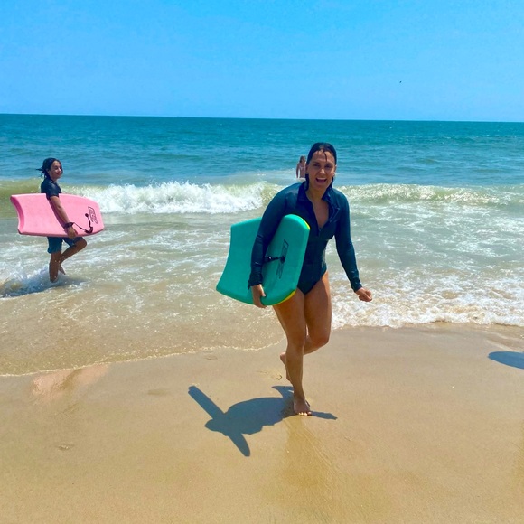 Meet your Posher, Candice - Picture 1 of 1